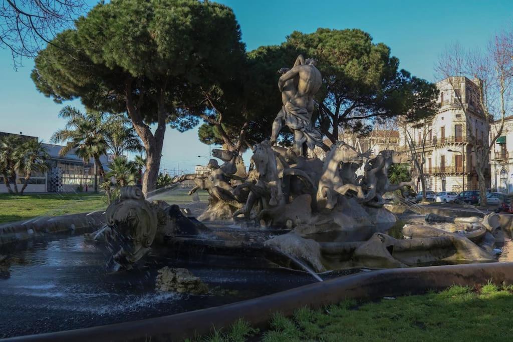 Palazzo Vitrano - Tourist Apartment カターニア エクステリア 写真