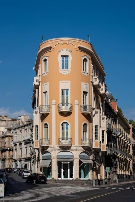 Palazzo Vitrano - Tourist Apartment カターニア エクステリア 写真