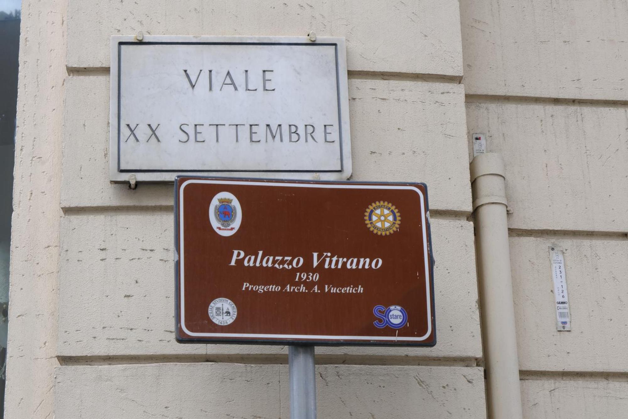 Palazzo Vitrano - Tourist Apartment カターニア エクステリア 写真