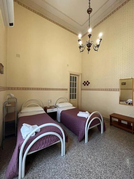 Palazzo Vitrano - Tourist Apartment カターニア エクステリア 写真